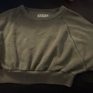 long sleeve cropped AERO brand